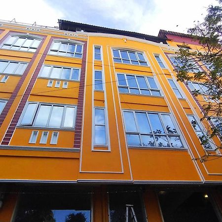 Chaplin Hotel Puducherry Exterior foto