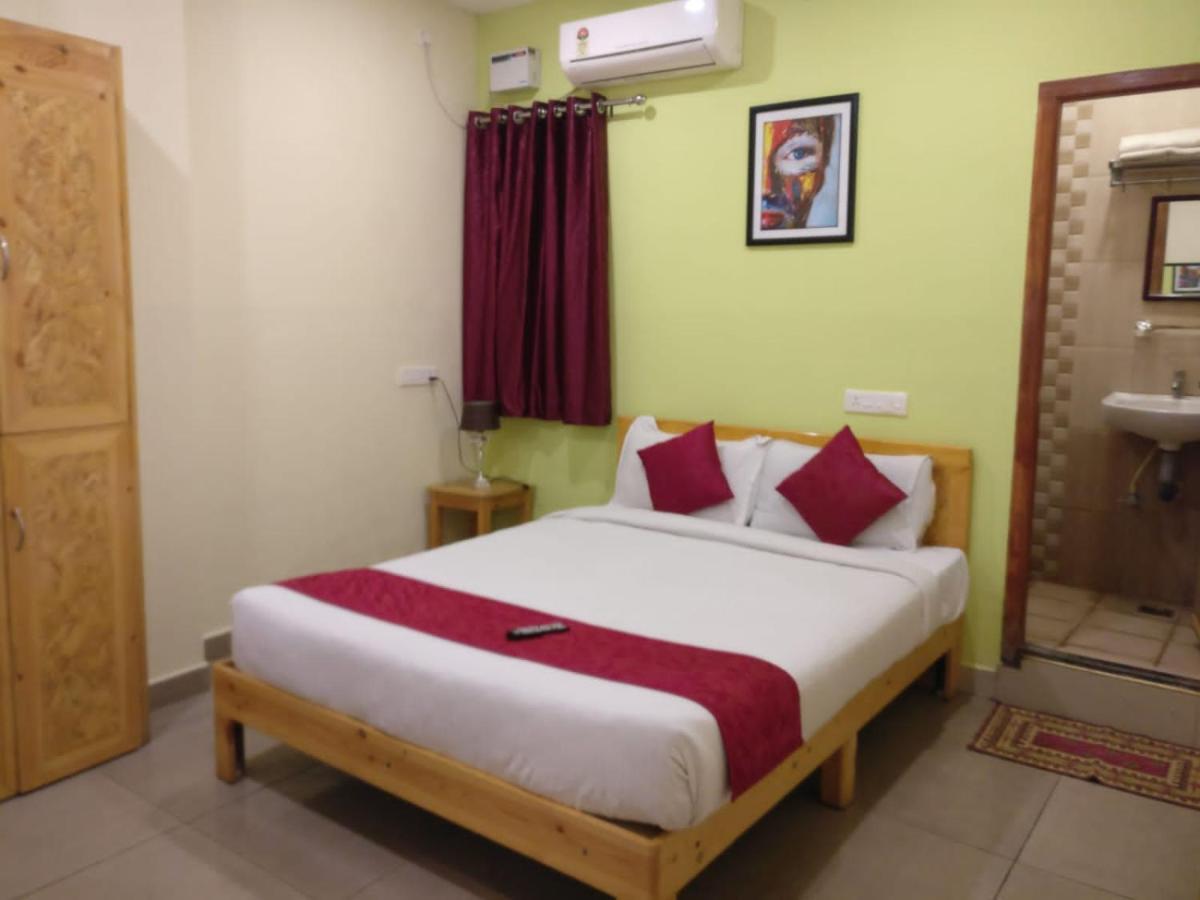 Chaplin Hotel Puducherry Exterior foto