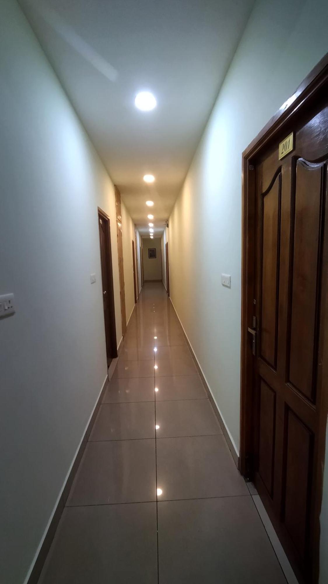 Chaplin Hotel Puducherry Exterior foto