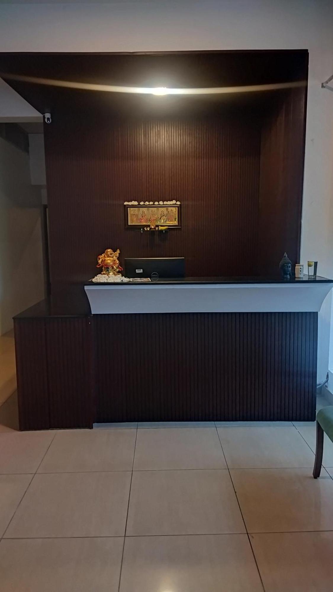 Chaplin Hotel Puducherry Exterior foto