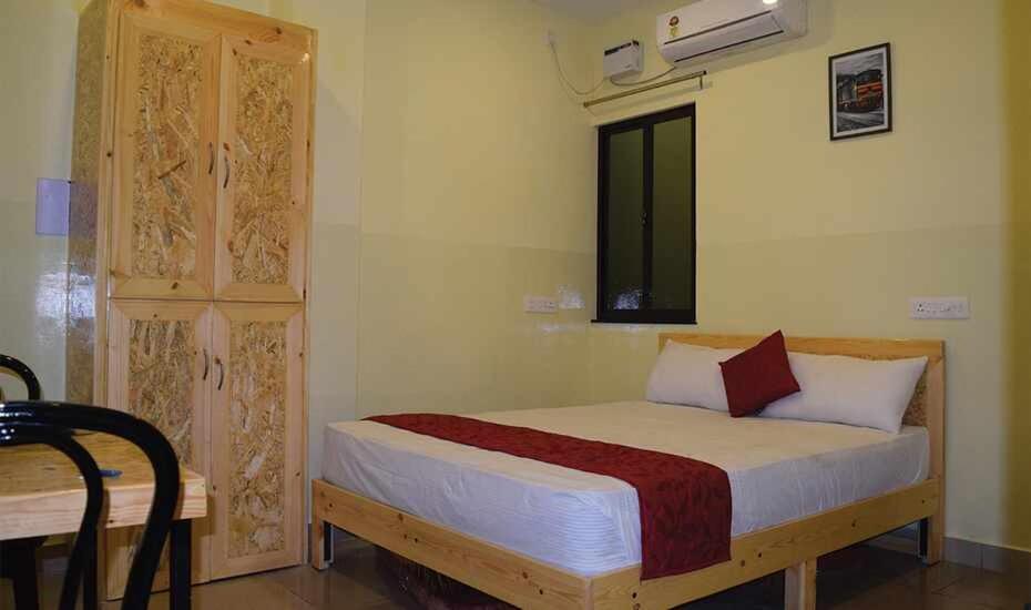 Chaplin Hotel Puducherry Exterior foto